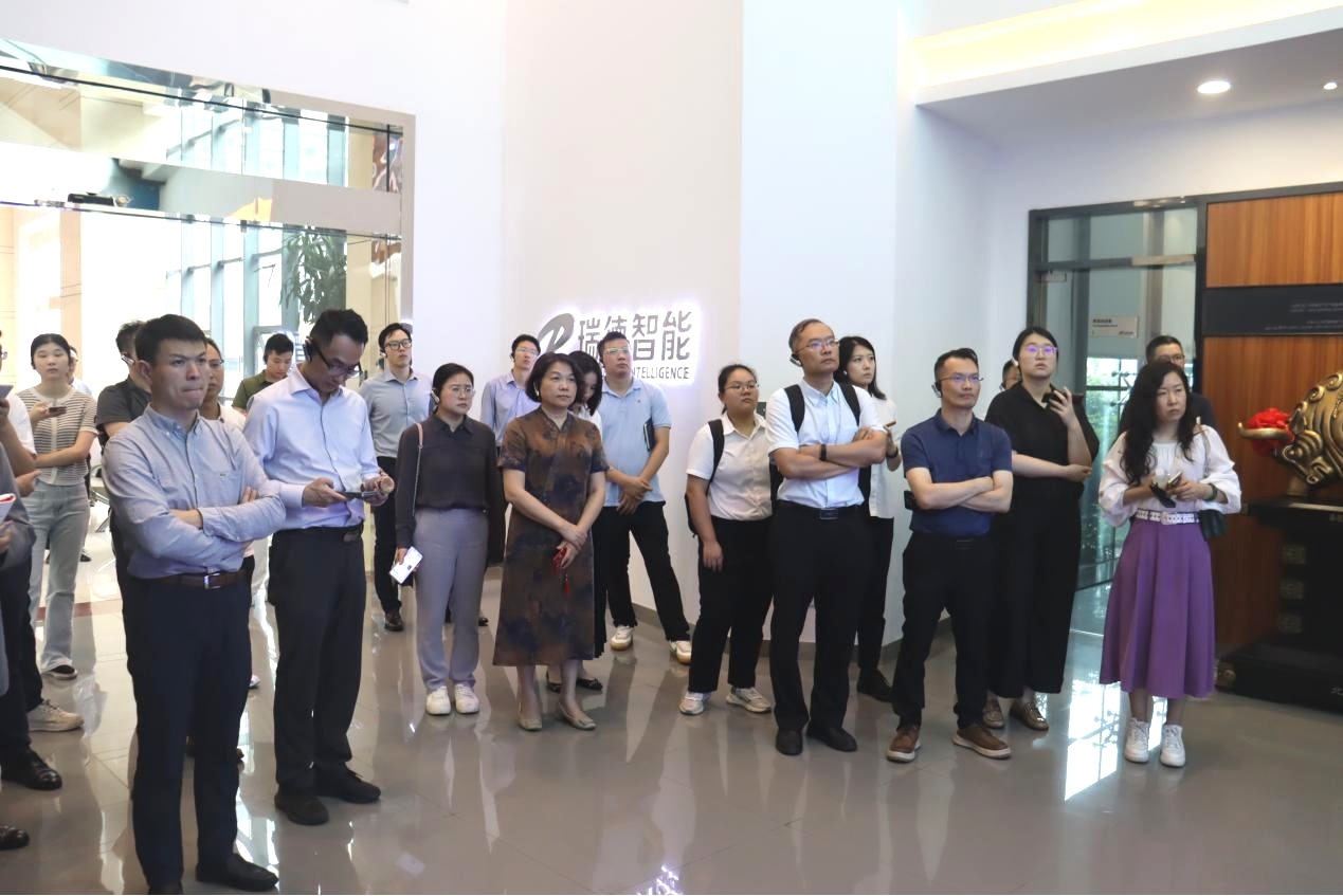 巅峰国际官网-钻营健全,你我一路成长