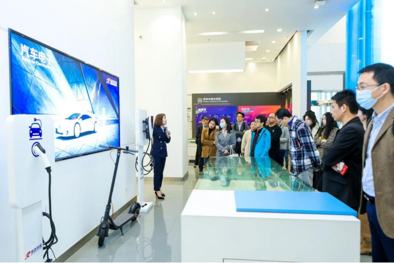 巅峰国际官网-钻营健全,你我一路成长