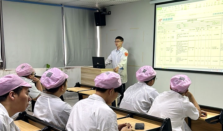 巅峰国际官网-钻营健全,你我一路成长