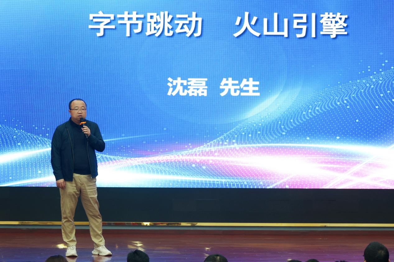 巅峰国际官网-钻营健全,你我一路成长