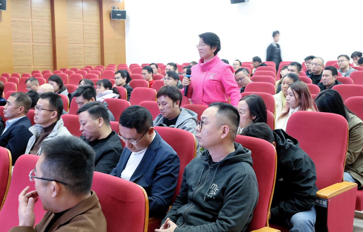 巅峰国际官网-钻营健全,你我一路成长